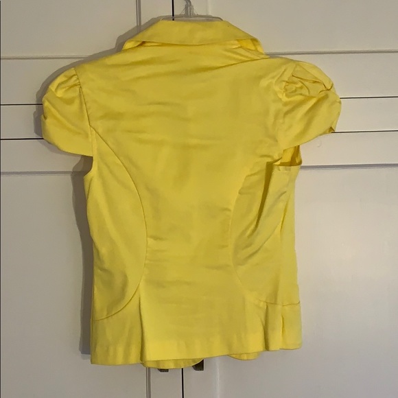 Skirt and blazer set. - Picture 4 of 4